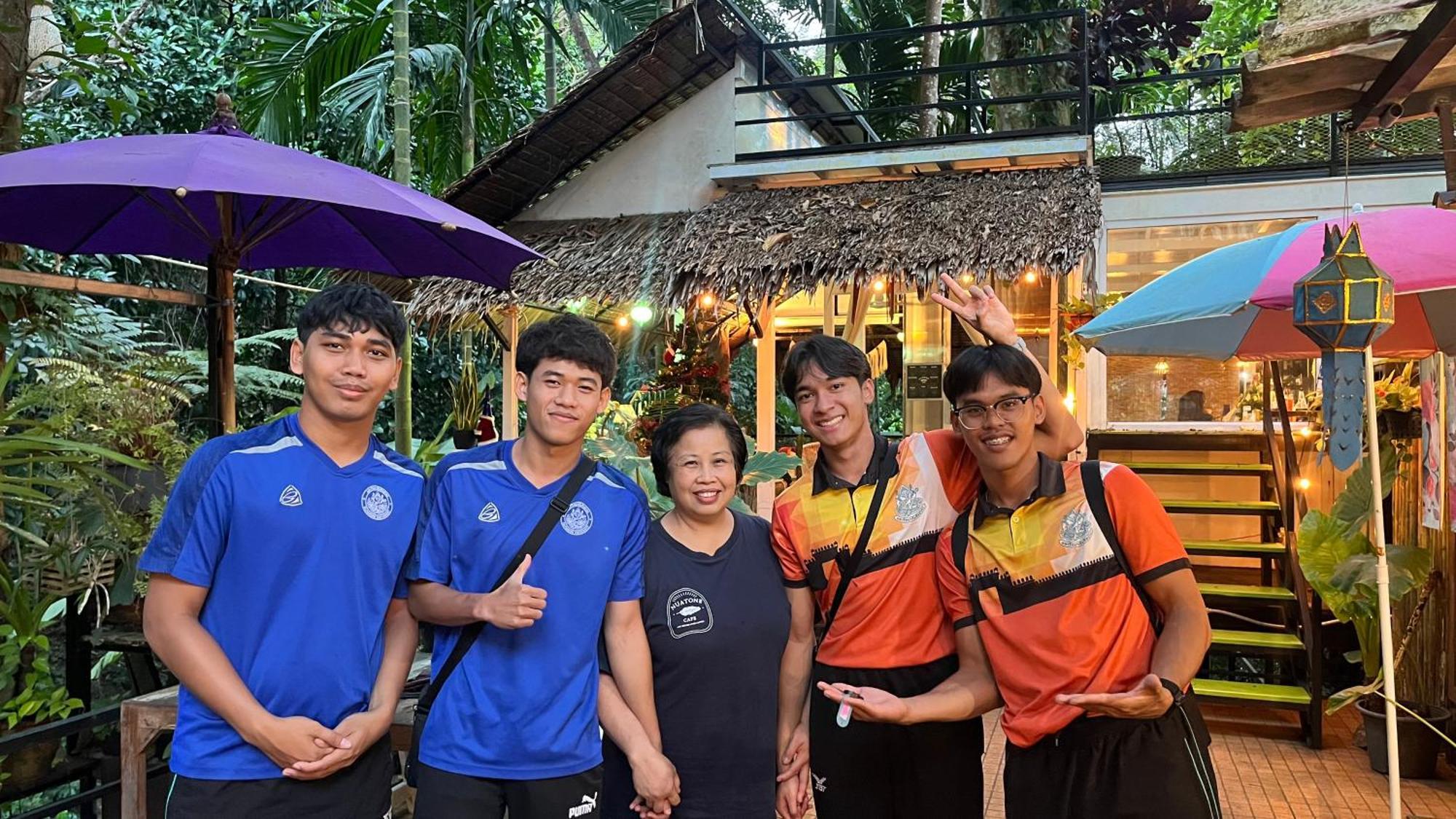 Nua Tone Resort Bang Tao & Cafe Exterior foto